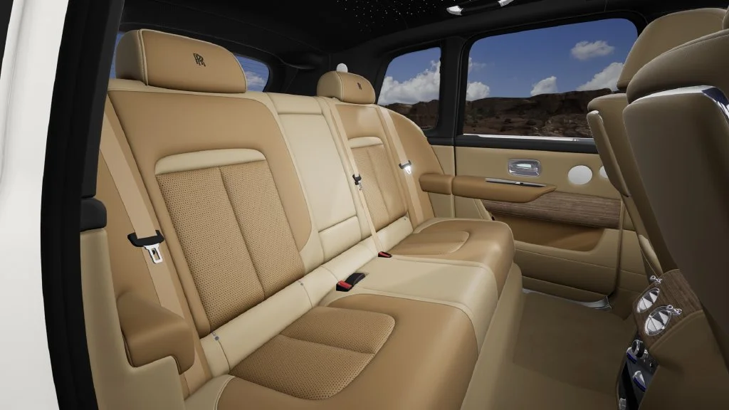 New 2027 White/off-white Rolls-Royce  image 8
