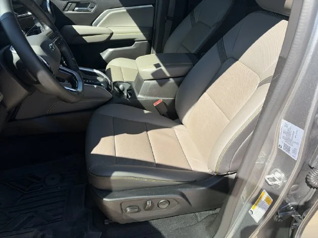 Used 2023 Gray Chevrolet ZR2 image 12