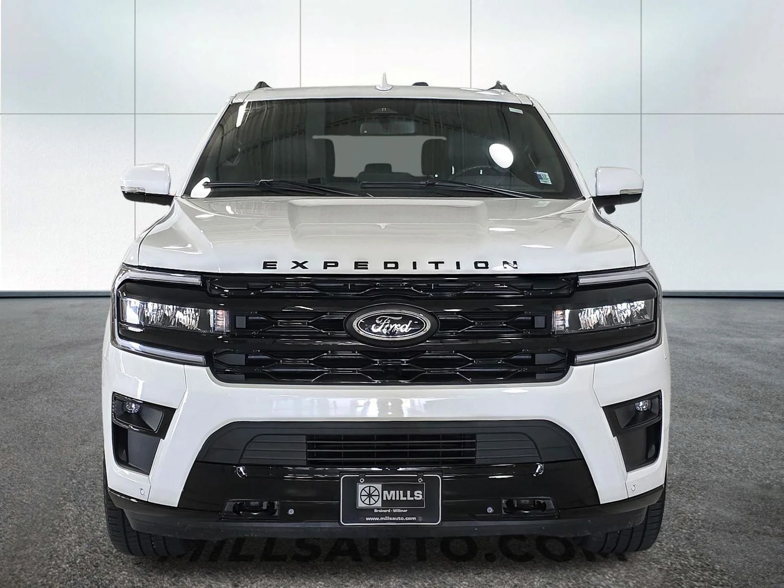 Used 2023 White Metallic Ford Limited image 12
