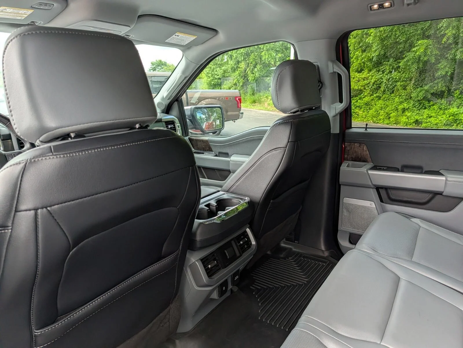 Used 2023 Red Ford LARIAT image 24