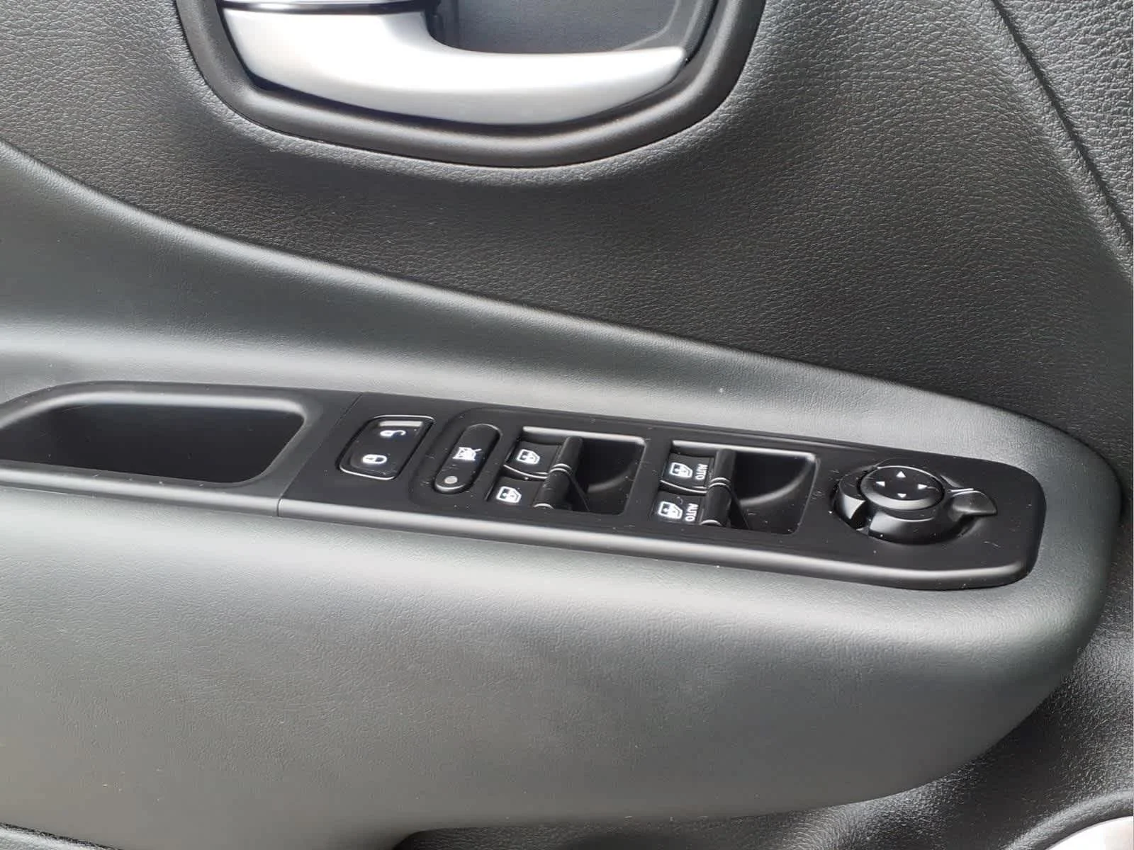 Used 2023 Black Clearcoat Jeep Limited image 17