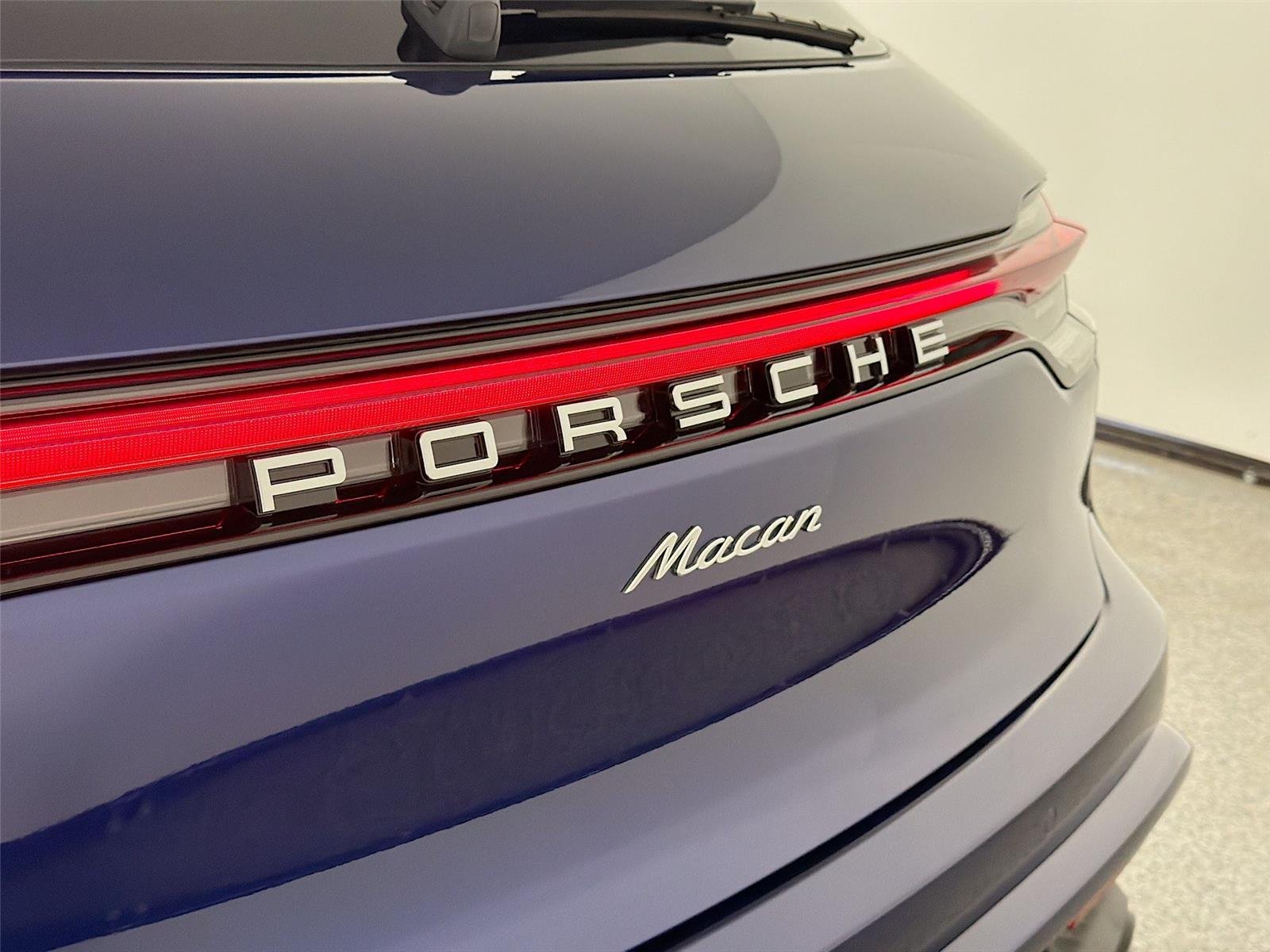 Used 2026 Gentian Blue Metallic Porsche  image 17