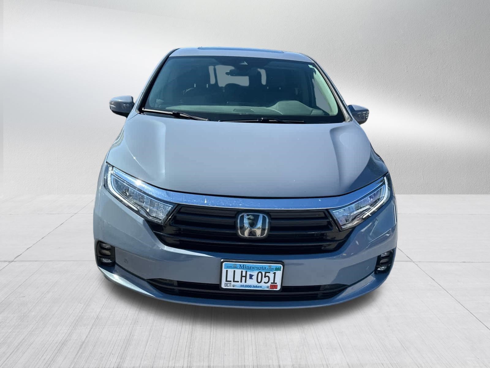 Used 2024 Honda Odyssey Touring with VIN 5FNRL6H82RB007722 for sale in Burnsville, Minnesota