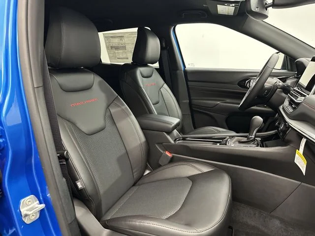 New 2026 Hydro Blue Pearl-Coat Exterior Paint Jeep Trailhawk image 27