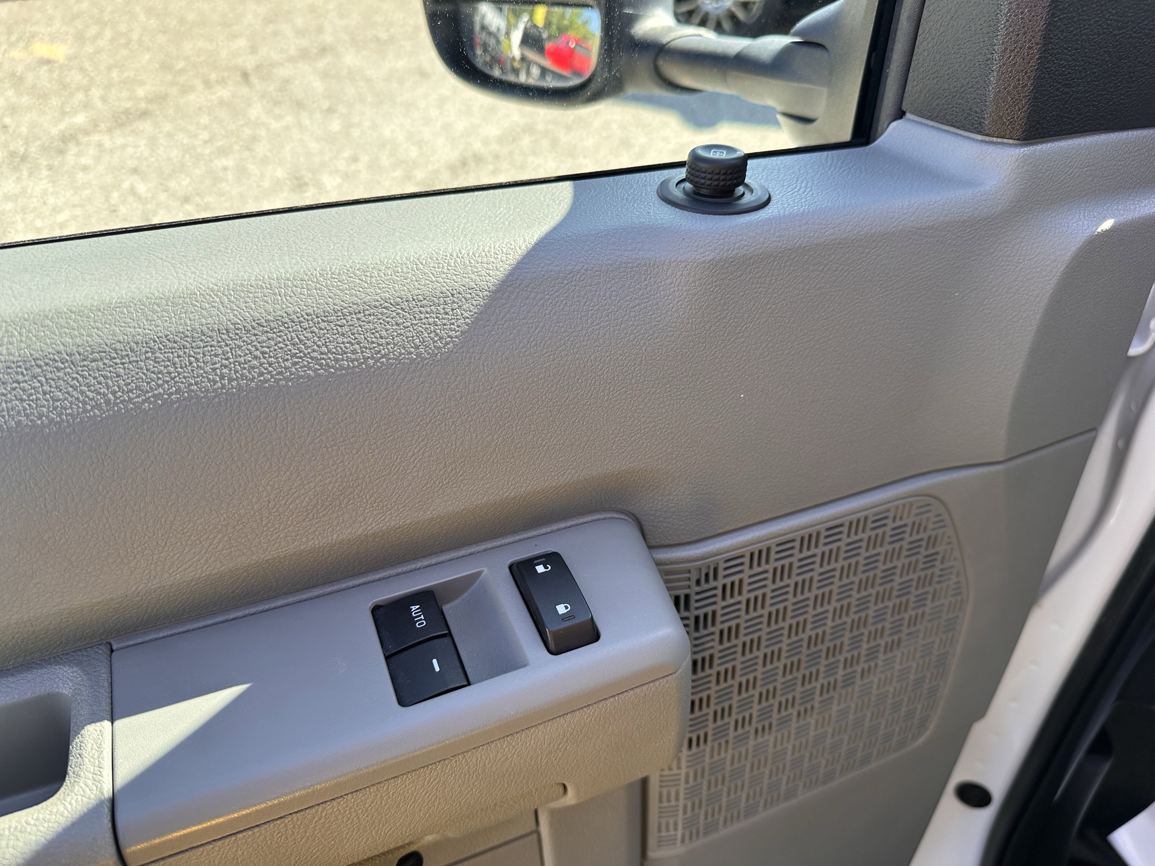 Used 2023 Oxford White Ford  image 13