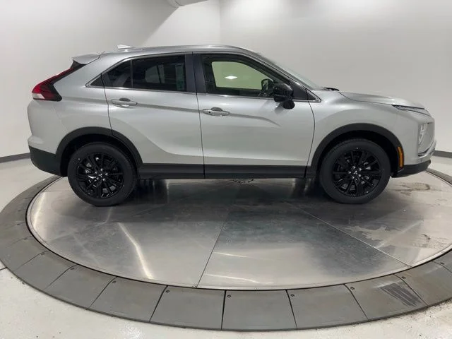 New 2026 Silver Mitsubishi LE image 6