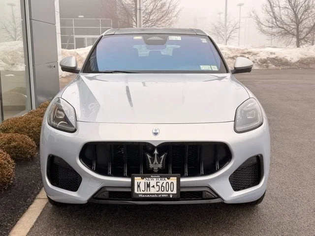 Used 2025 White Maserati Modena image 2