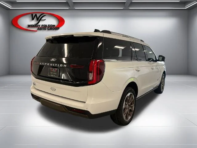 New 2027 Star White Metallic Tri-Coat Ford King Ranch® image 28