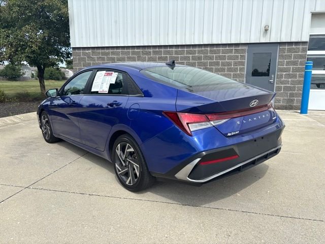 Used 2025 Blue Hyundai Limited image 9