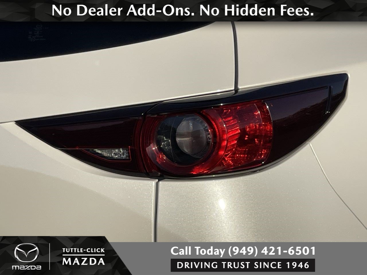Used 2020 Snowflake White Pearl Mica Mazda Touring image 9