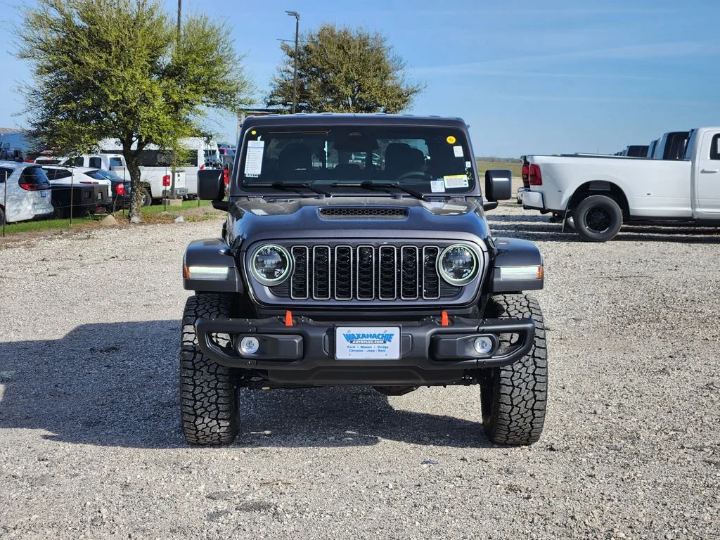 New 2026 Granite Crystal Metallic Clear-Coat Exterior Paint Jeep Mojave X image 2