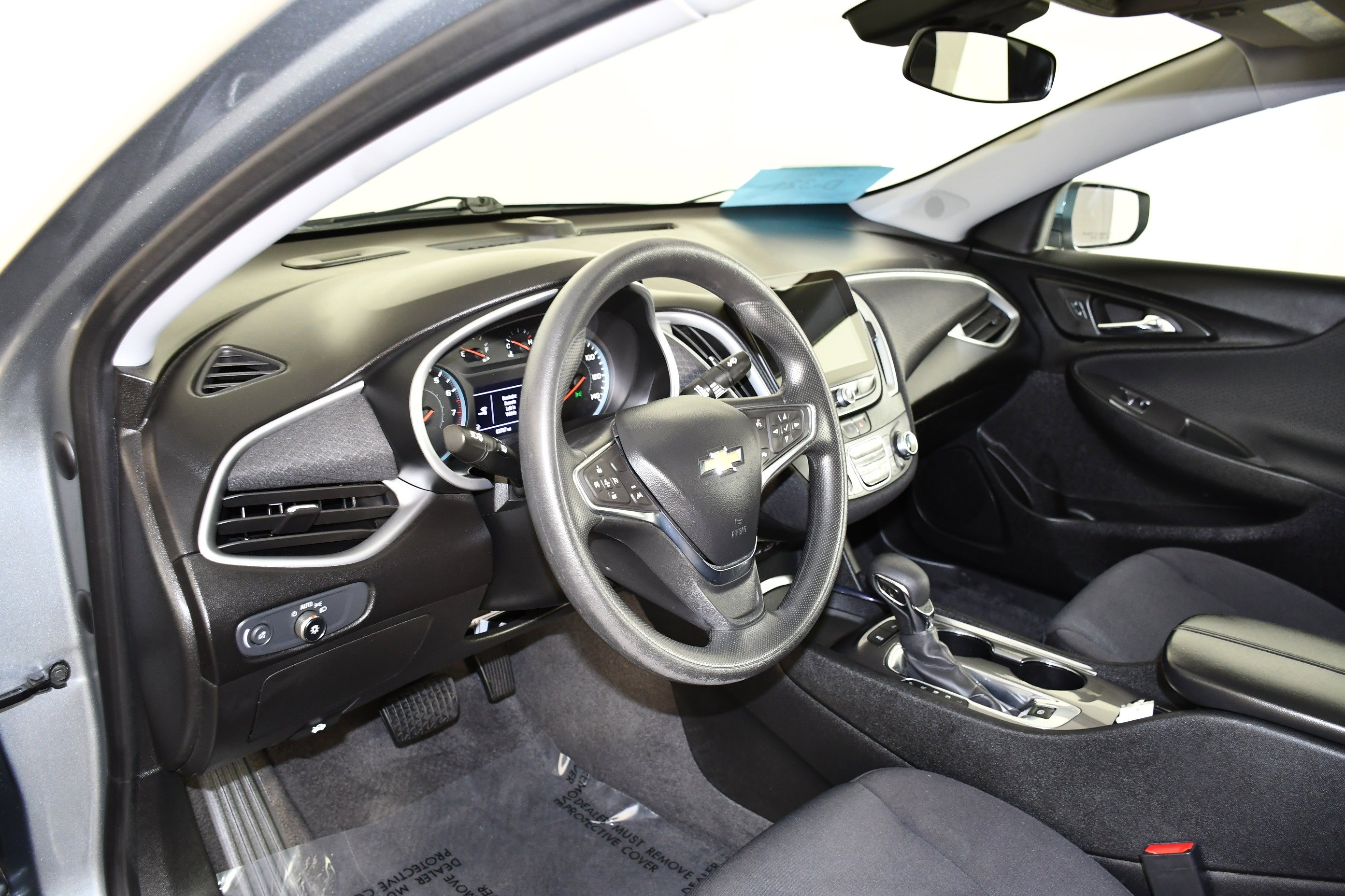 Used 2024 Sterling Gray Metallic Chevrolet LT image 37