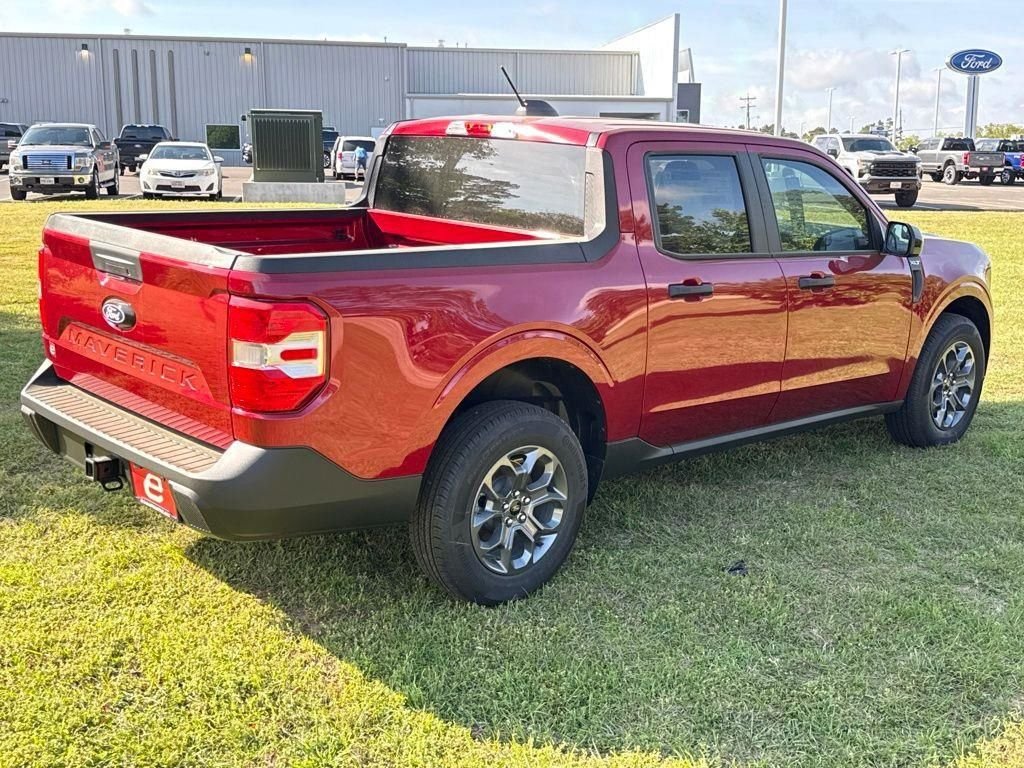 New 2026 Ruby Red Metallic Tinted Clearcoat Ford XLT image 9
