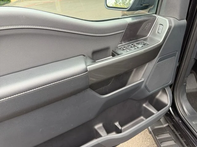 Used 2022 Black Ford XLT image 11