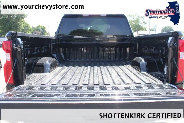 Used 2022 Black Chevrolet LTZ image 5