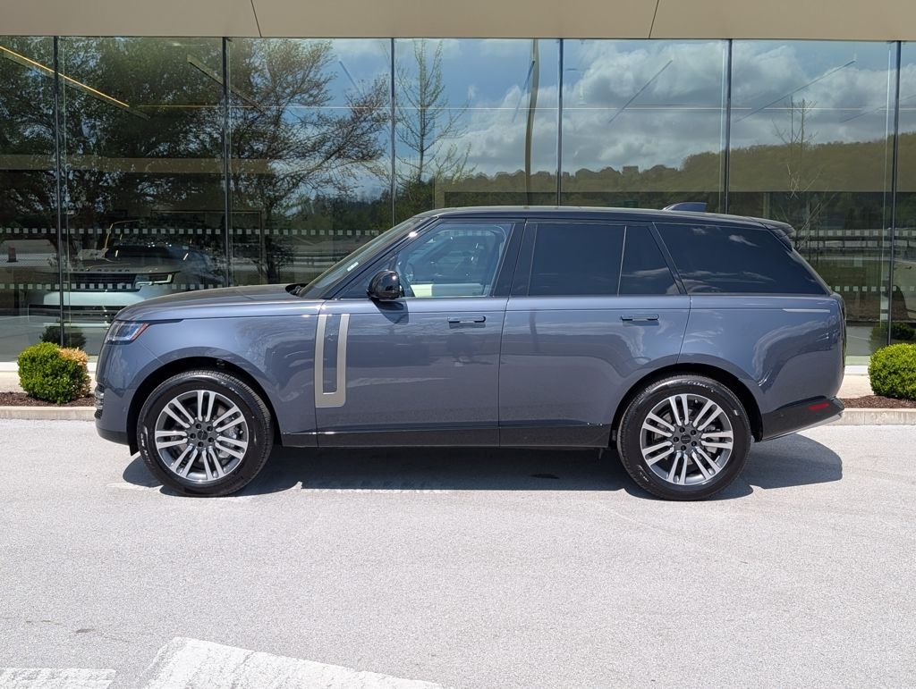 New 2026 Varesine Blue Land Rover SE image 2