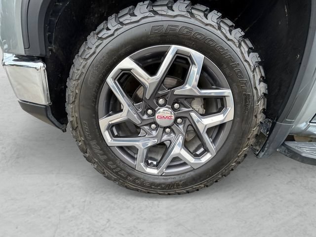 Used 2024 Sterling Metallic GMC SLT image 24