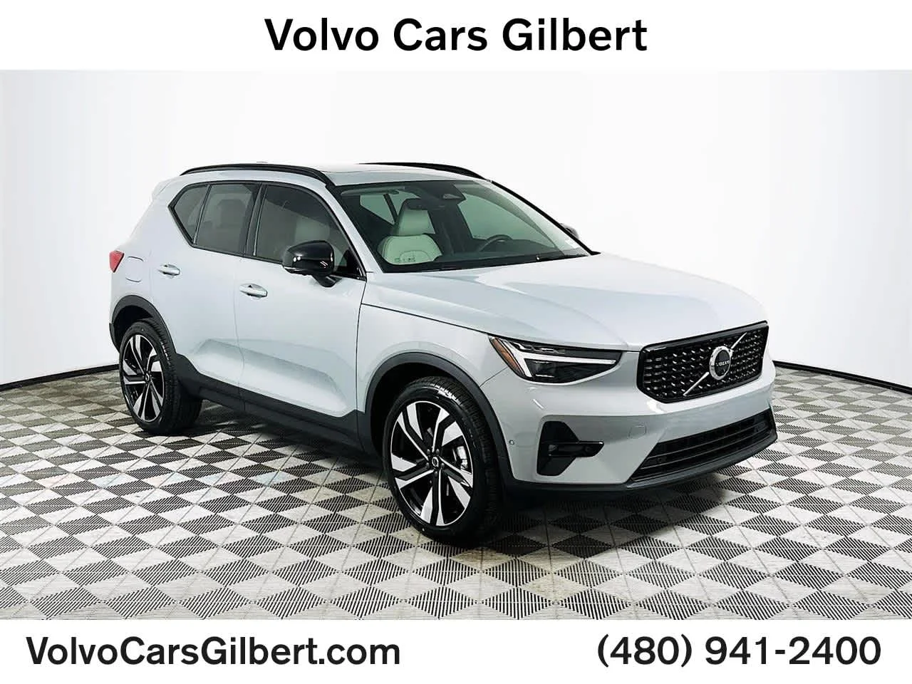 2026 Volvo XC40 B5 Ultra Dark AWD's photo