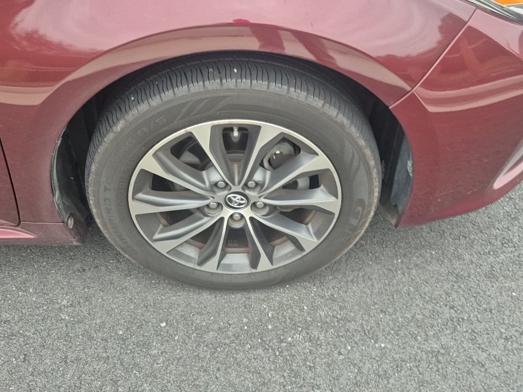 Used 2016 Mica Toyota XLE Plus image 9