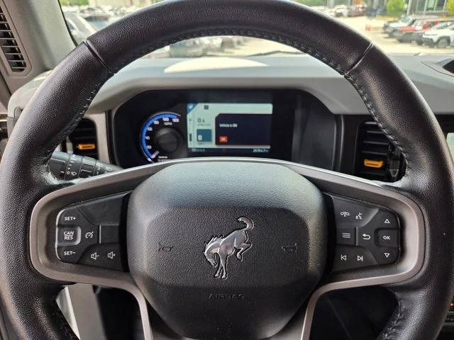 Used 2022 White Ford Badlands image 26