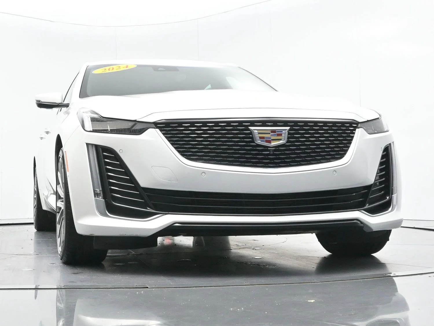 Used 2024 Crystal White Tricoat Cadillac Premium Luxury image 48