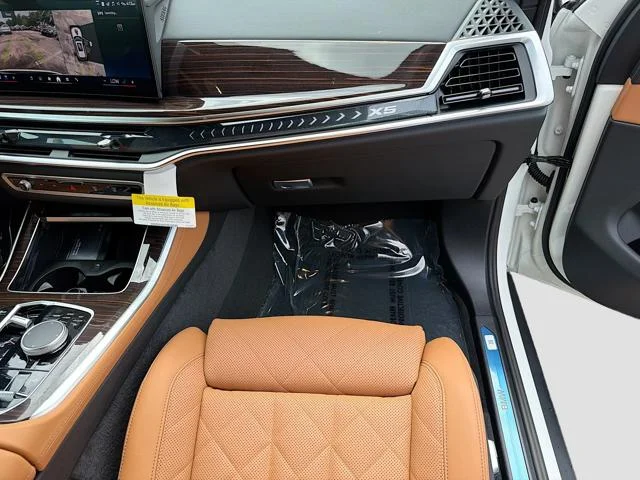 New 2026 Alpine White BMW xDrive40i image 18