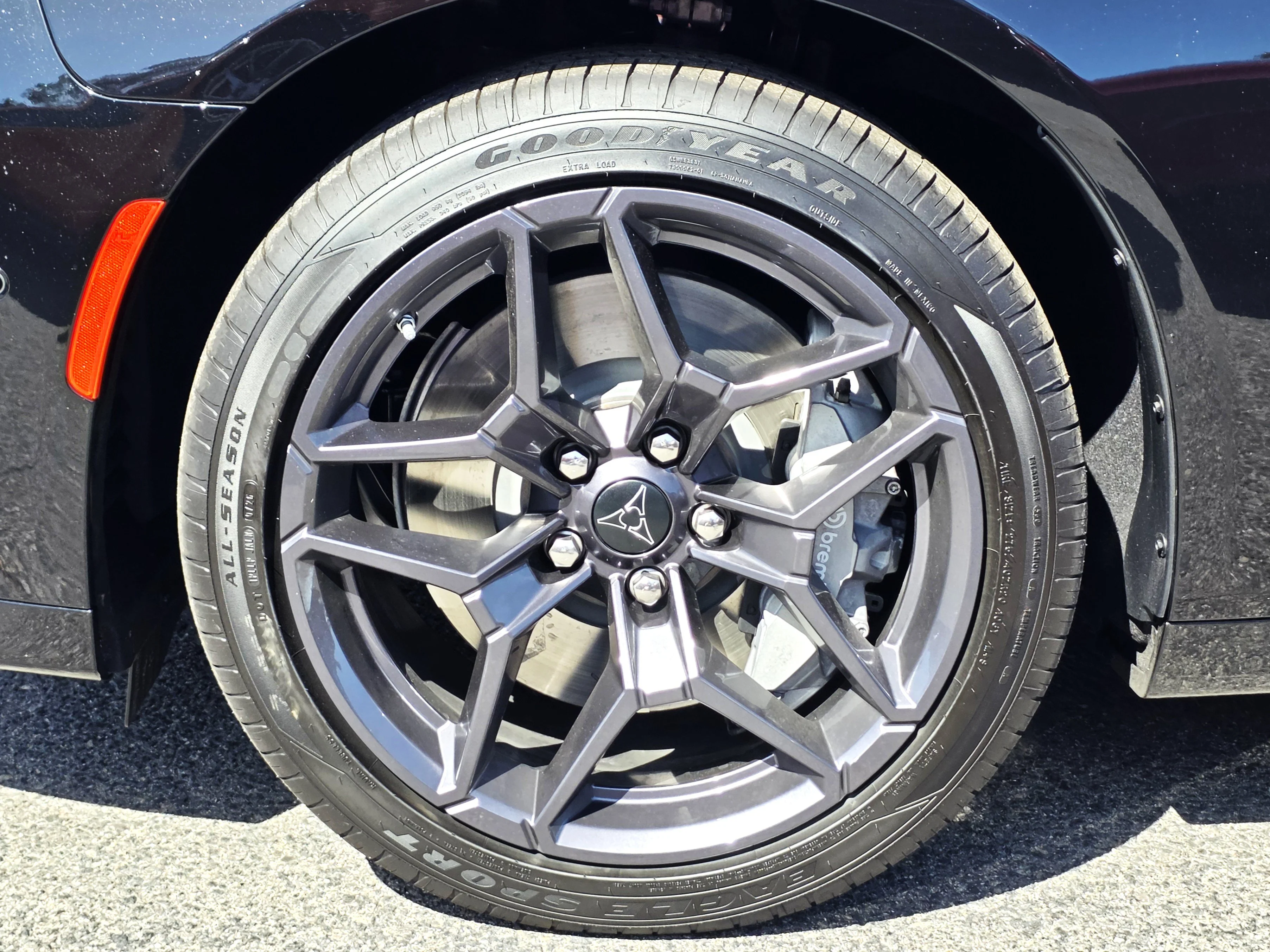New 2026 Diamond Black Crystal Pearlcoat Dodge Scat Pack Plus image 9