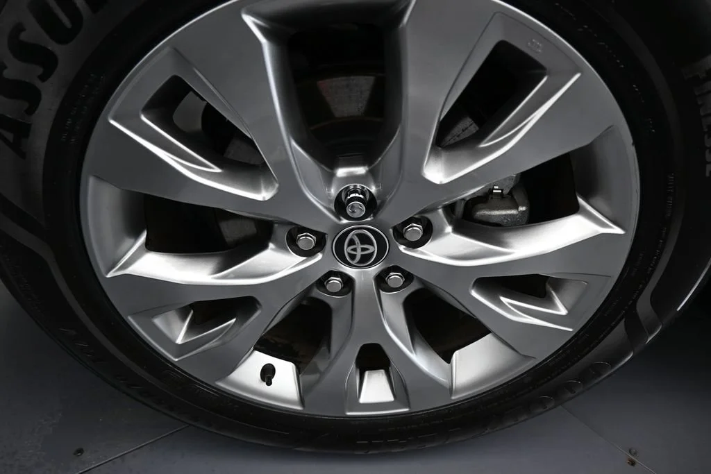 Used 2025 Cloud Toyota Limited image 47