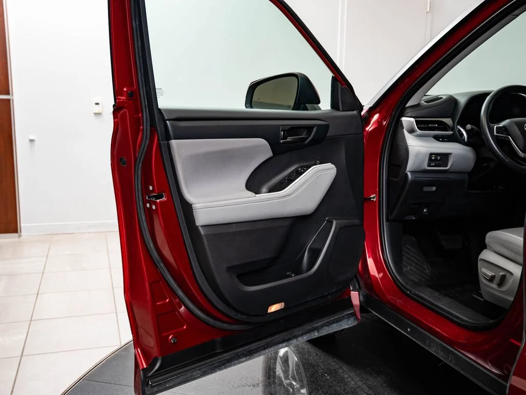 Used 2023 Ruby Flare Pearl Toyota LE image 27