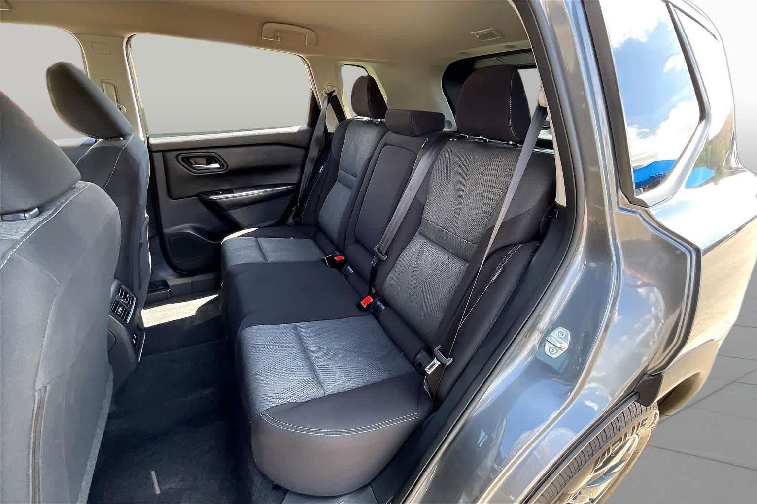 Used 2025 Gun Metallic Nissan SV image 19
