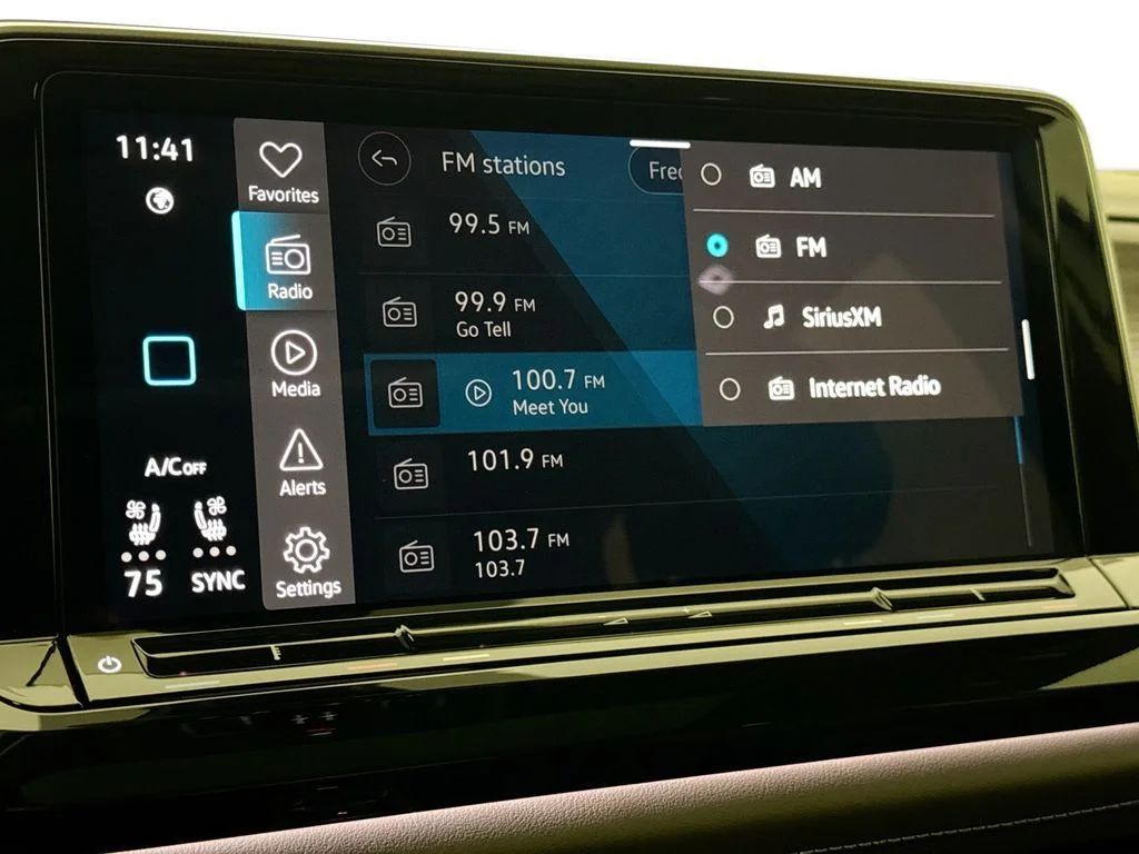 New 2026 White Pearl Volkswagen 2.0T SEL image 32
