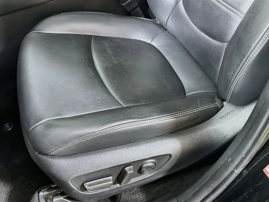 Used 2022 Black Toyota XLE Premium image 23