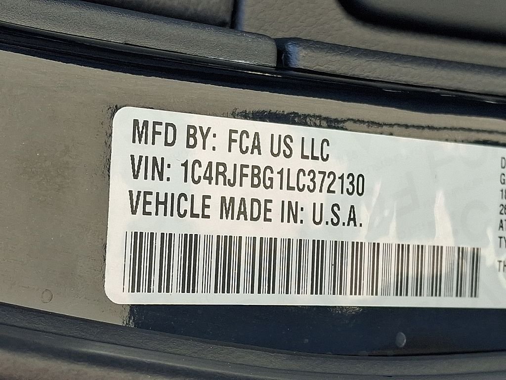 Used 2020 Black Jeep Limited image 27