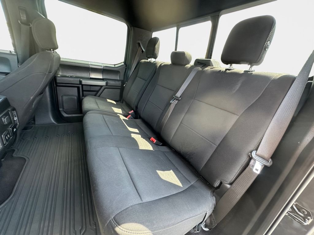 Used 2019 Gray Ford XLT image 9