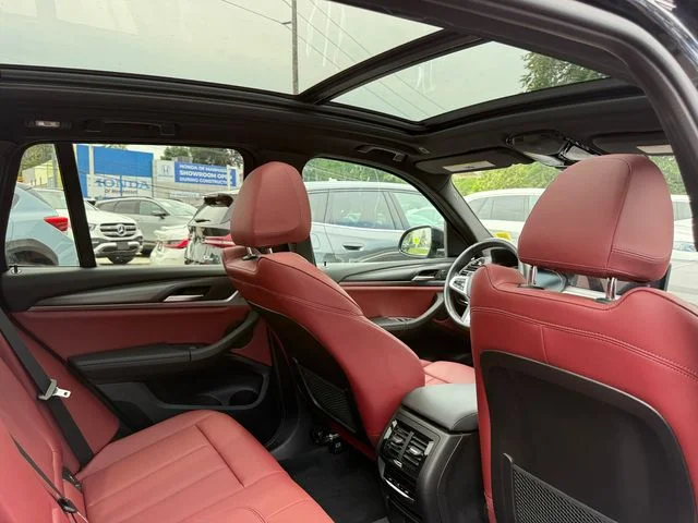 Used 2023 Carbon Black Metallic BMW xDrive30i image 30