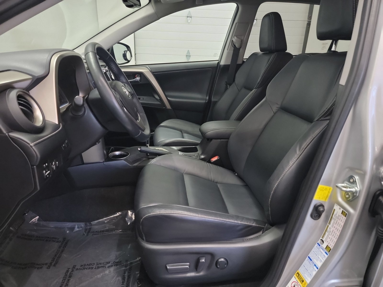 Used 2015 Classic Silver Metallic Toyota Limited image 11