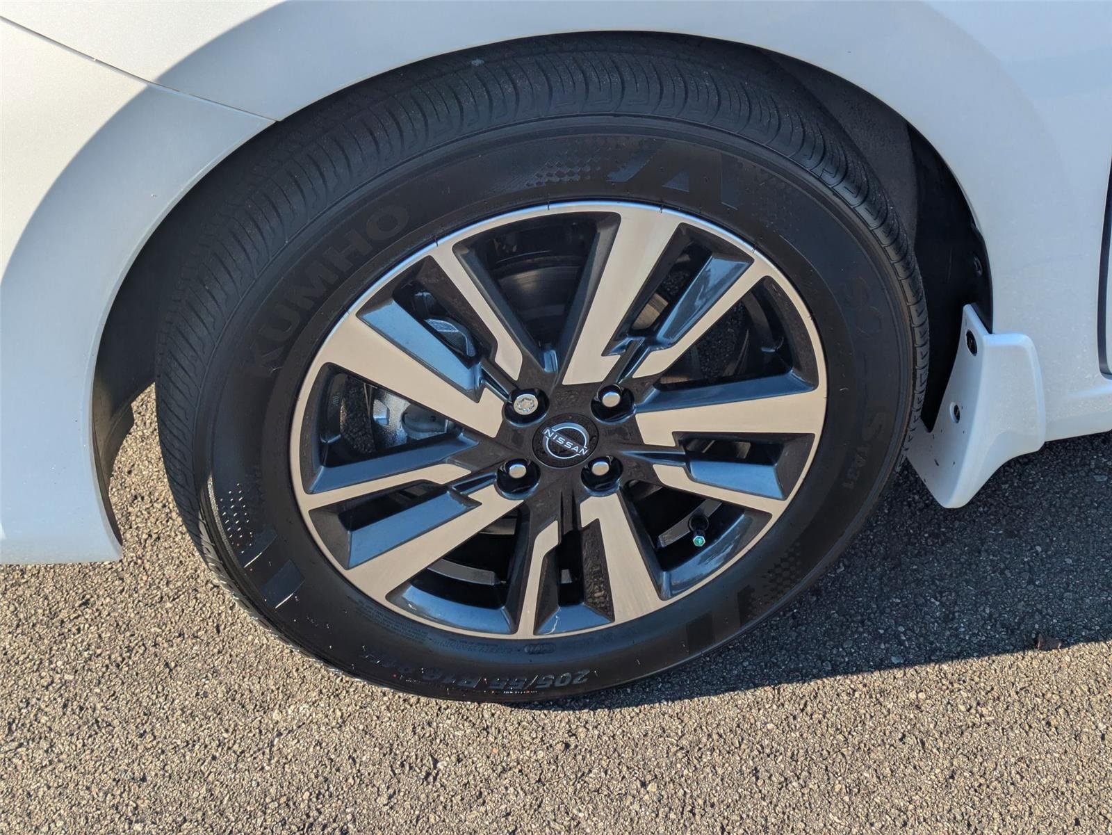 New 2025 Aspen White TriCoat Nissan SV image 11