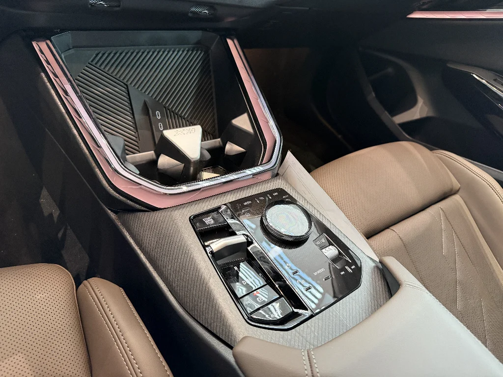 New 2026 Alpine White BMW 30 xDrive image 10