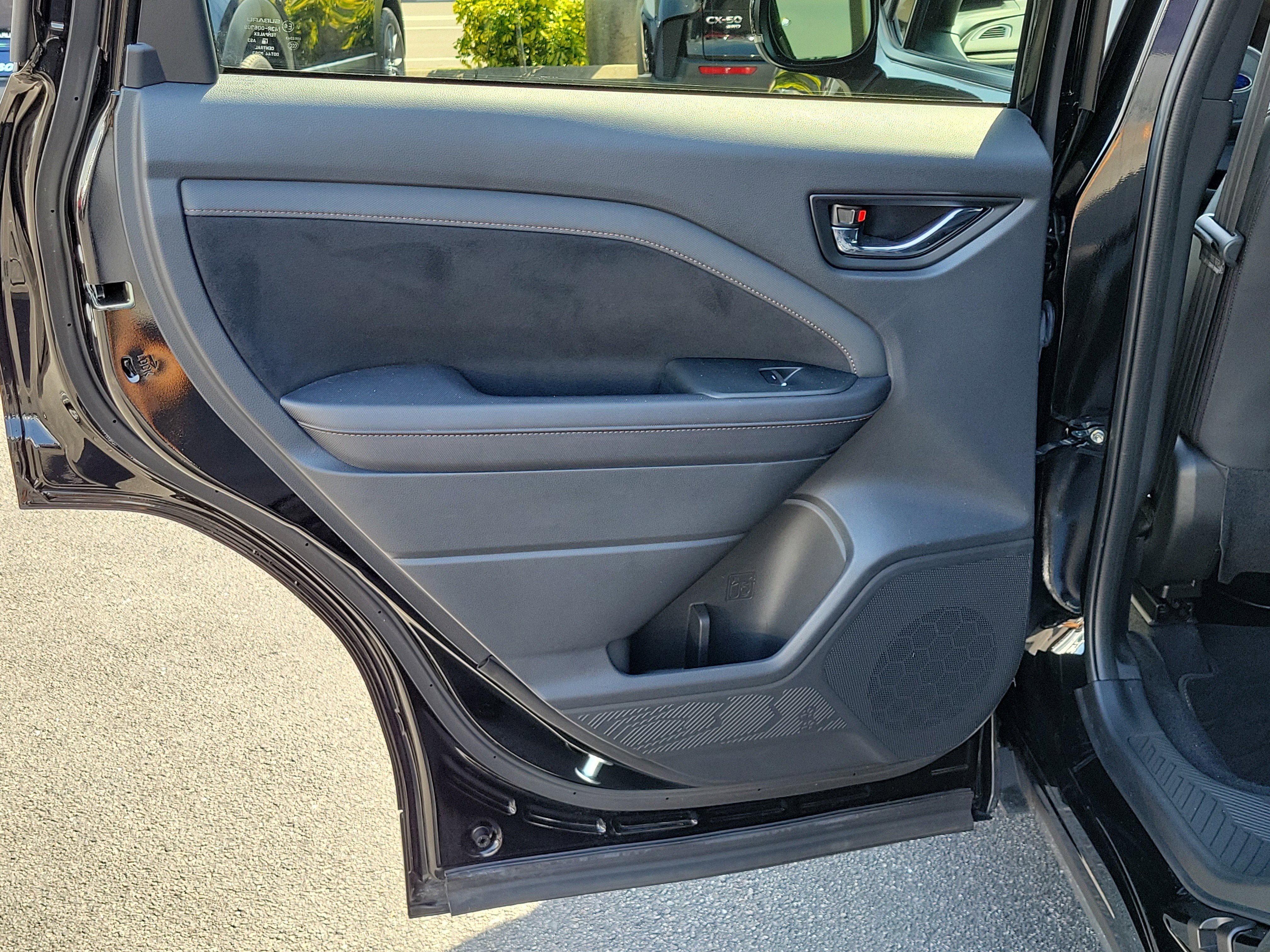 Used 2025 Crystal Black Silica Subaru Touring image 10