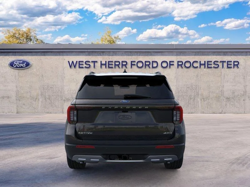 Used 2026 Agate Black Metallic Ford Active image 6
