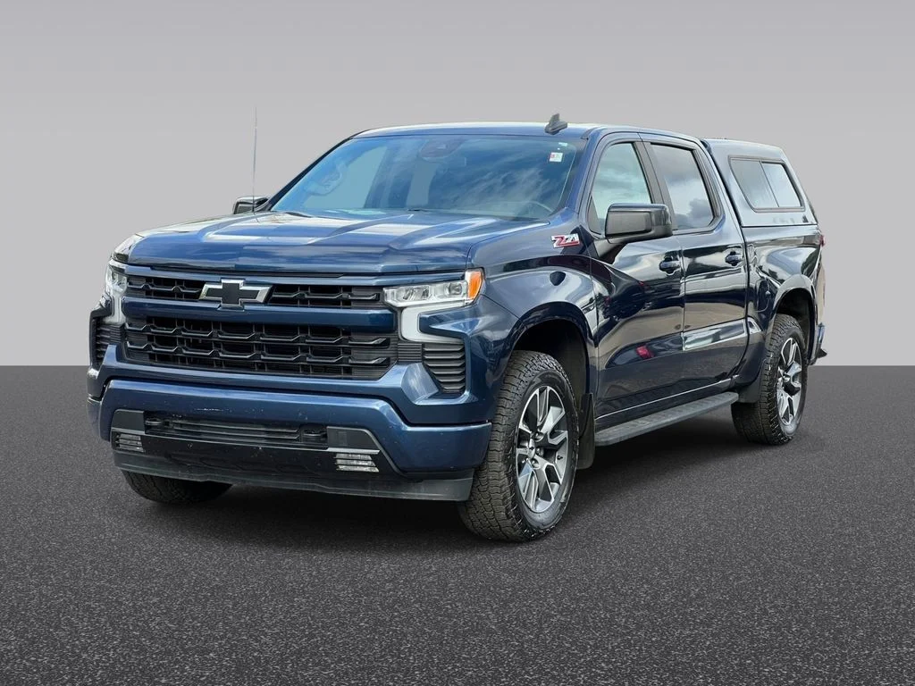 Used 2023 Blue Chevrolet RST image 2