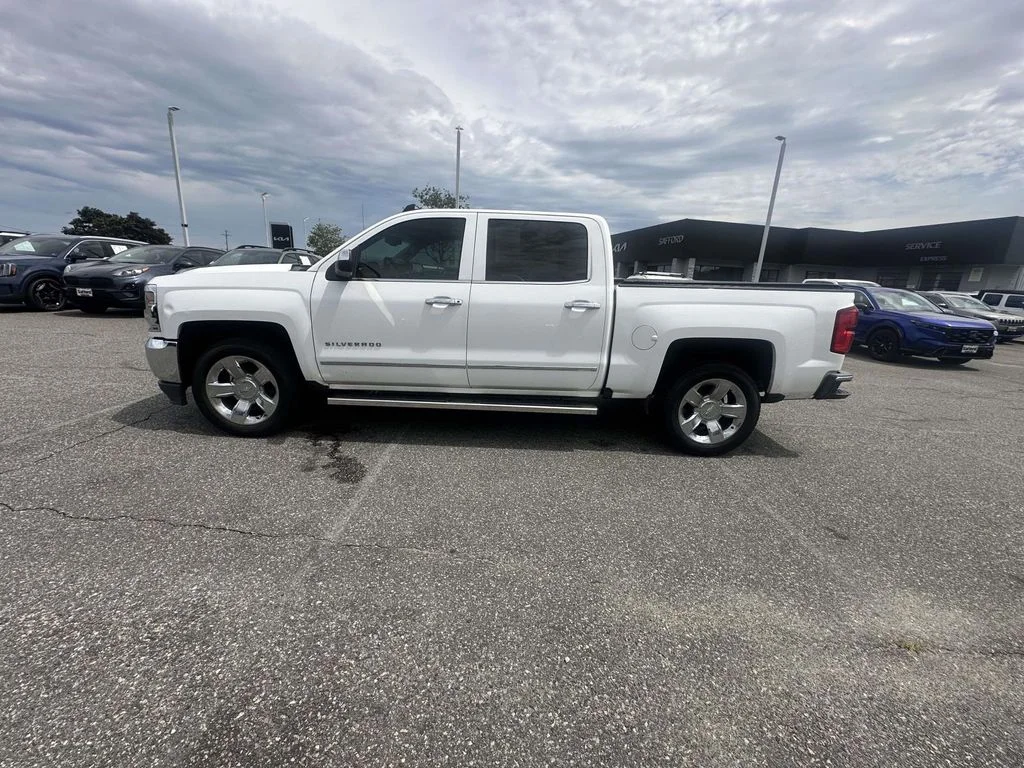 Used 2018 White Chevrolet LTZ image 2