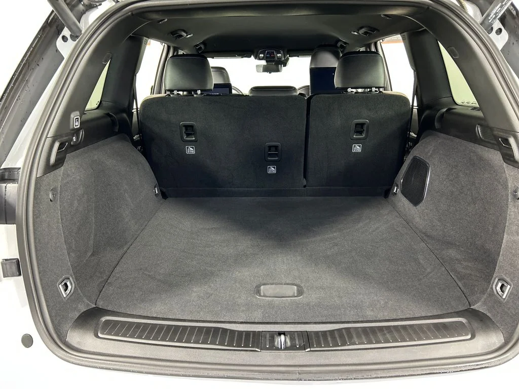 Used 2023 White Jeep Trailhawk 4xe image 23