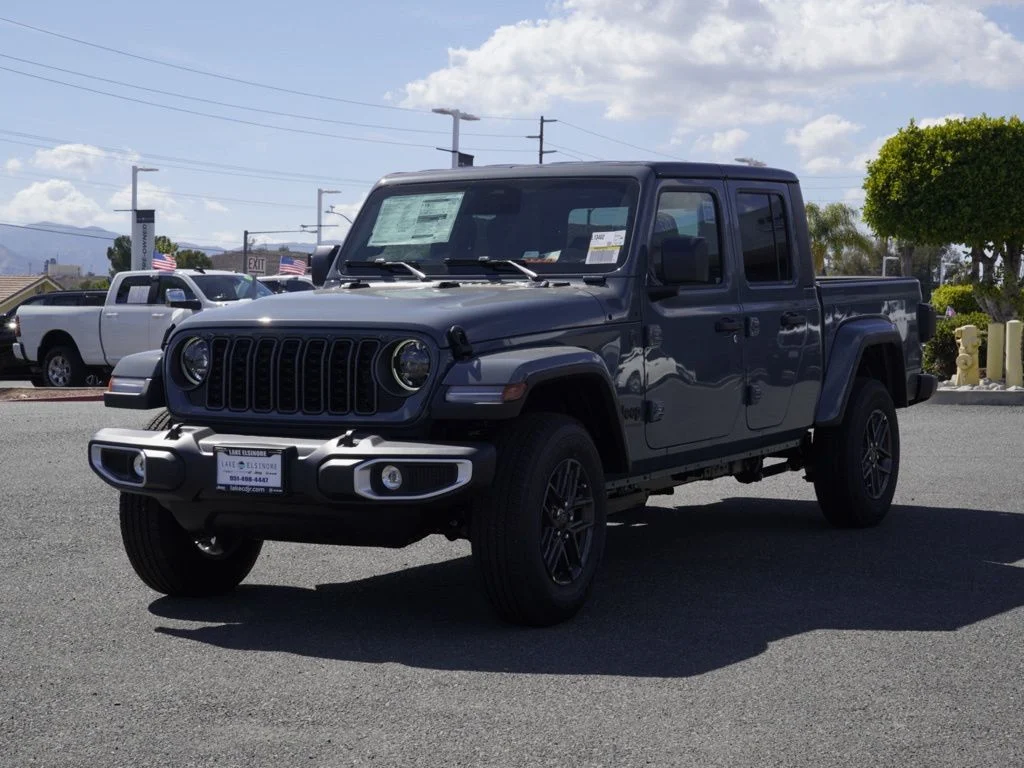 New 2026 Anvil Clear-Coat Exterior Paint Jeep Sport S image 7