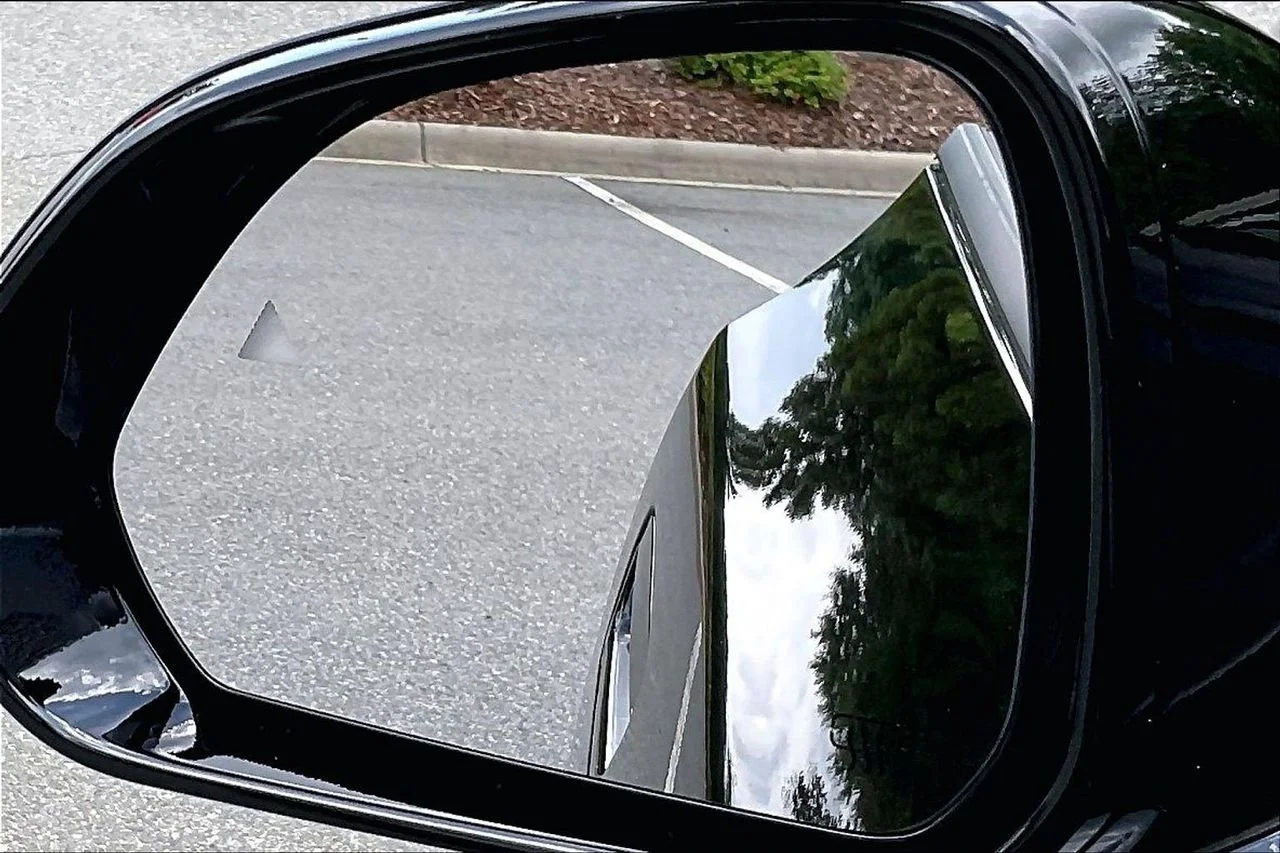 New 2026 Diamond Black Crystal Pearlcoat Dodge R/T image 21
