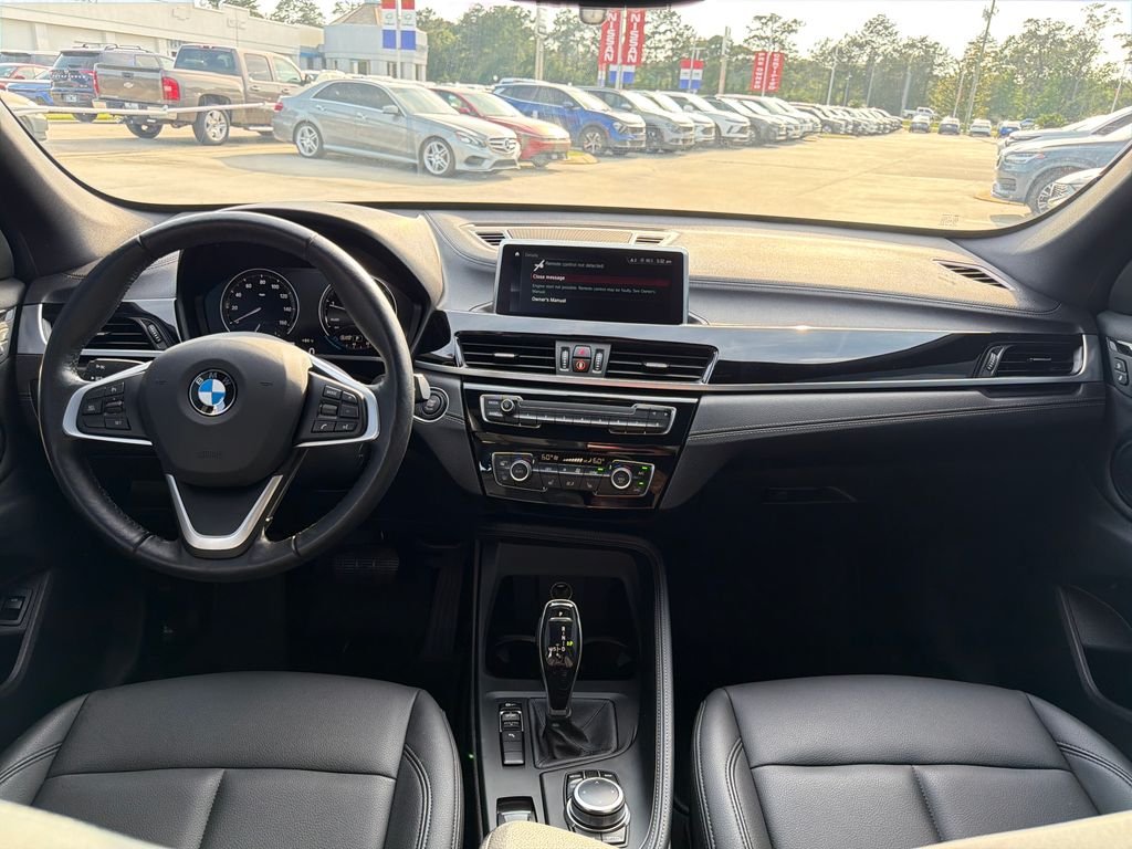 Used 2022 Black BMW sDrive28i image 15