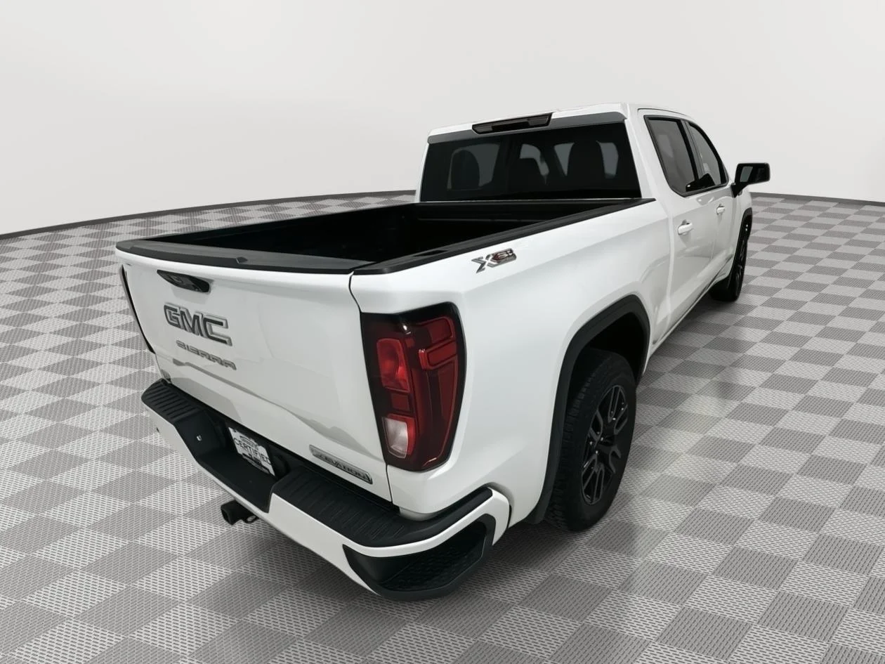 Used 2024 Summit White GMC Elevation image 5