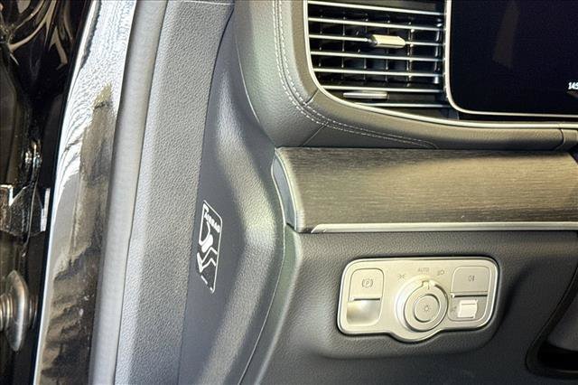 New 2026 Obsidian Black Metallic Mercedes-Benz GLE 350 image 40