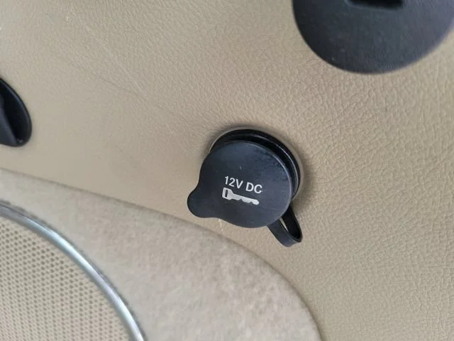 Used 2020 Black Jeep Overland image 11