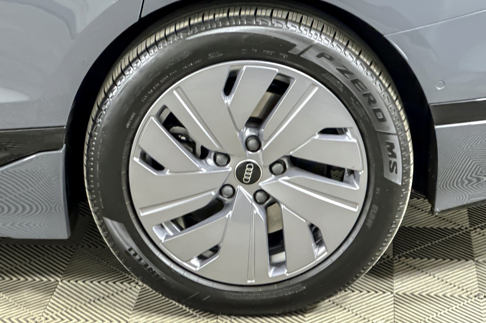 Used 2025 Magnet Gray Audi Premium quattro image 25